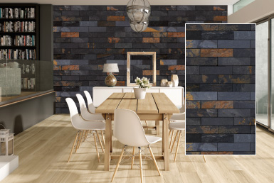 sala de juntas vintage con piedra natural instalada en la pared y pido de porcelanato tipo madera sillas blancas mesa de madera