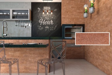 Cerámica decorativa en pared tipo ladrillo color tomate con sillas cafes y piso de porcelanato beige