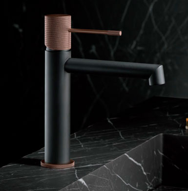 griferia-LINE-GRIS-CHAMPAGNE Monomando gris cromada mate con manija rosa diseño exclusivo, y lavabo de porcelanato negro con vetas blancas