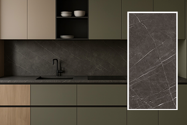 PIETRA GREY Cocina industrial con piedra sinterizada gris con vetas blancas, y cajoneras verde obscuro