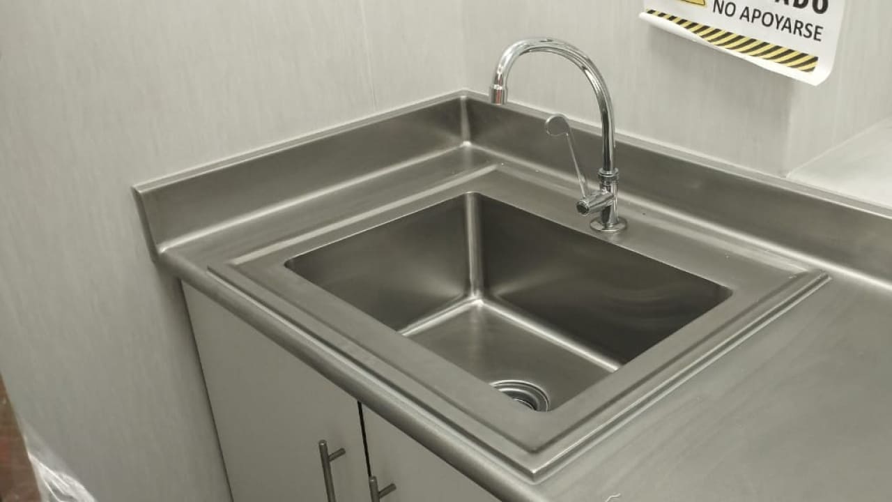guia-lavaderos-acero-inoxidable-empotrada-taza